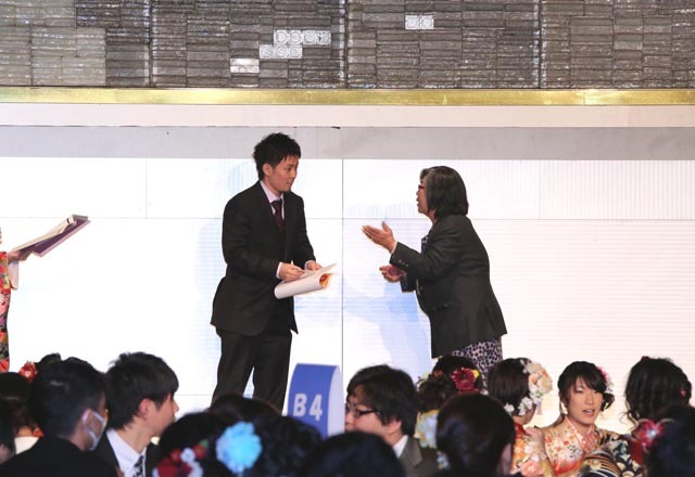 １位のブループ代表